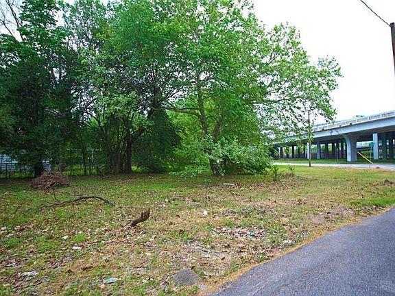 2nd image of 1634 Eastex Fwy