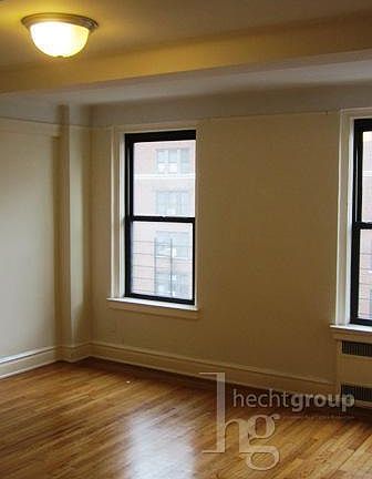 4th image of 430 E 86th St Ph D