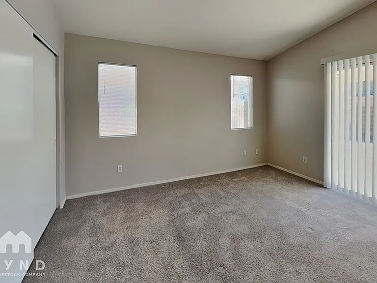 2858 Mount Hope Dr — Photo 10