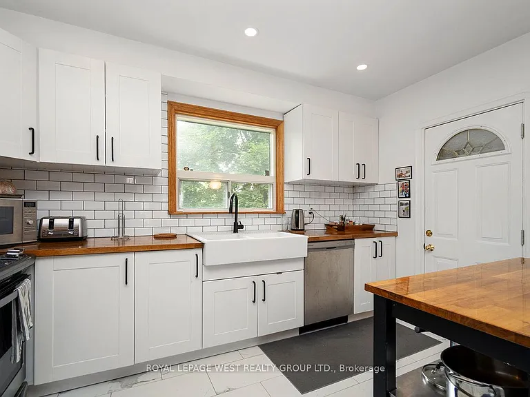 22 Beaucourt Rd — Photo 12