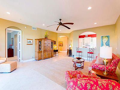 04a_living-room3_10427 Orchid Reserve Dr