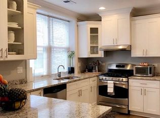 6150 N Campbell Ave #89UV0V92R, Chicago, IL 60659