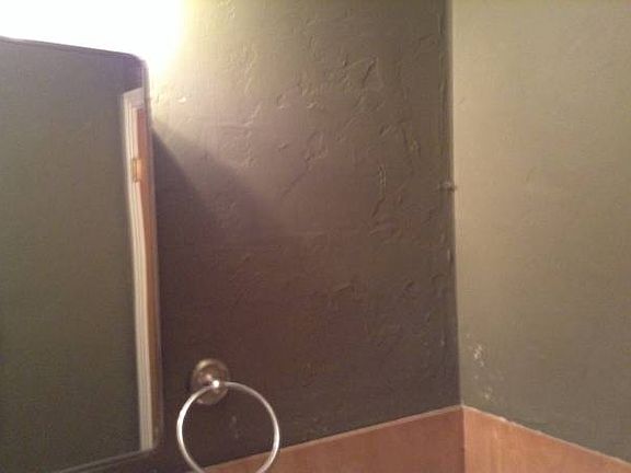 4th image of 2512 SW Latham Ave