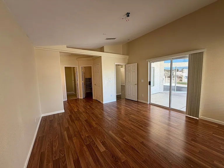 2581 Highland Trl — Photo 18