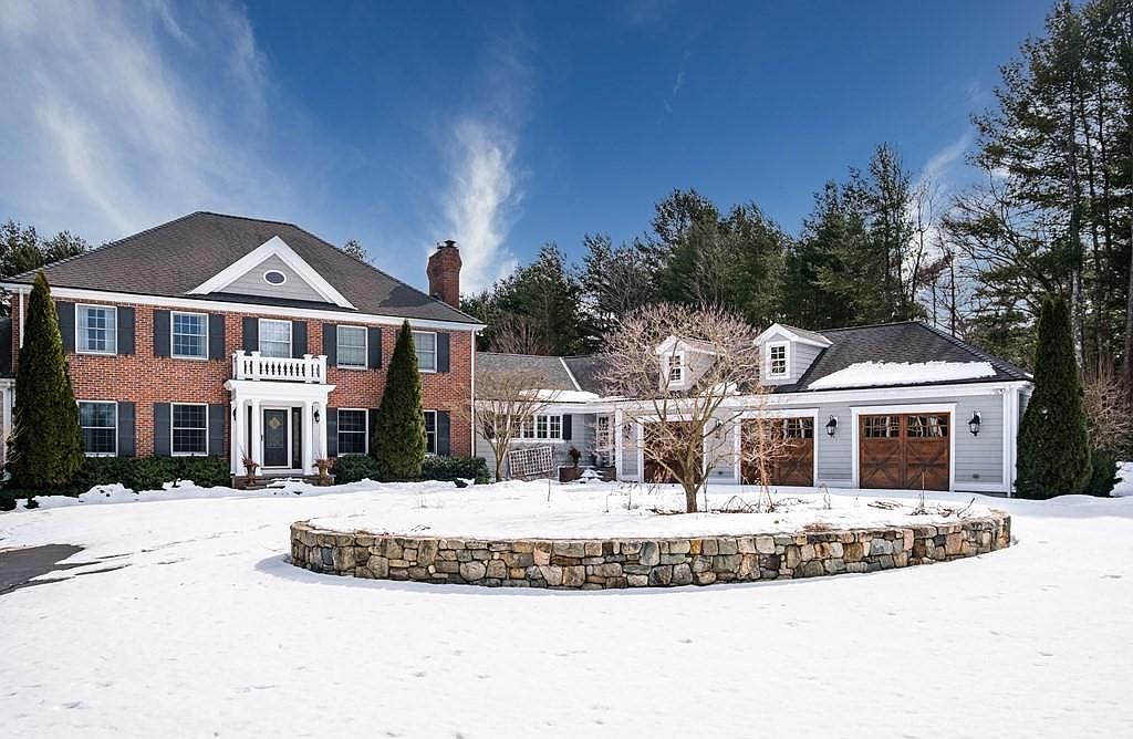 568 Wellesley St, Weston, MA 02493 Zillow