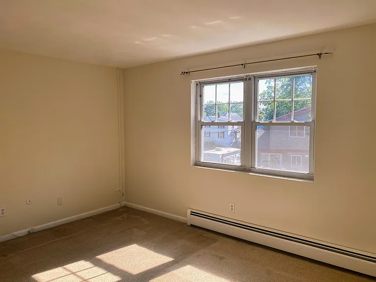 924 Main St #36 — Photo 11