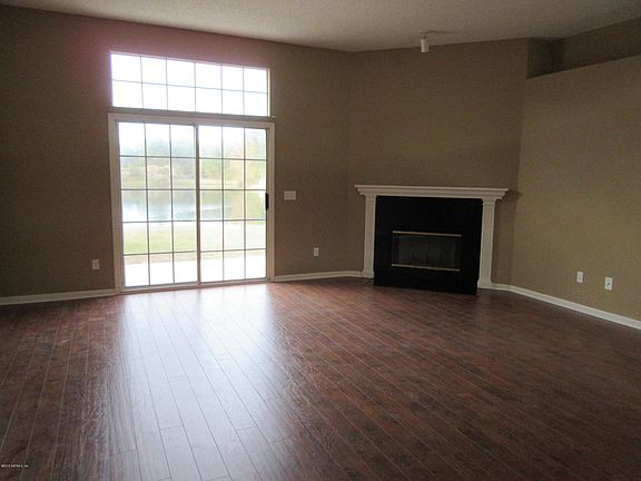 5th image of 4589 Antler Hill Dr E