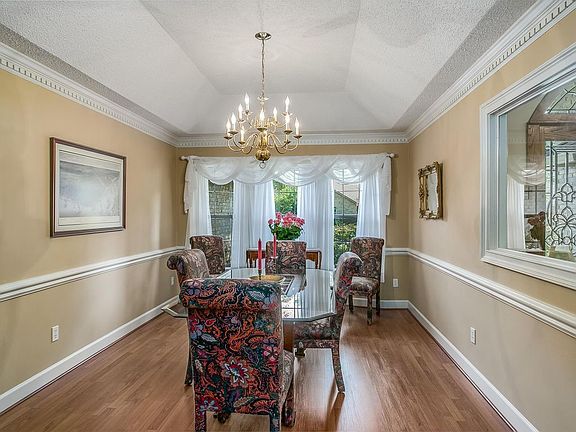 5th image of 1770 Plantation Oaks Dr