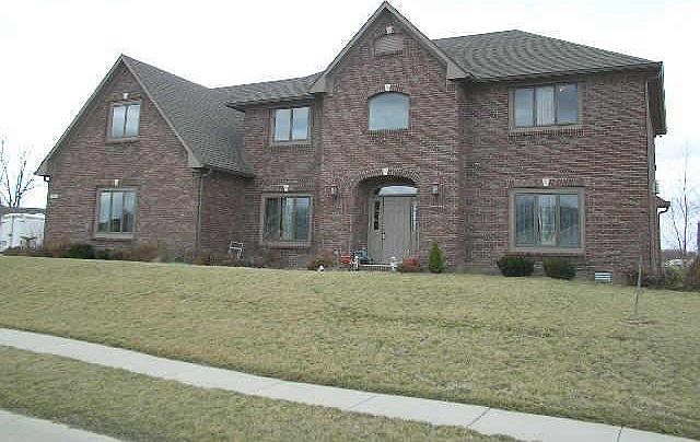 1st image of 110 Woodland Hills Dr #D