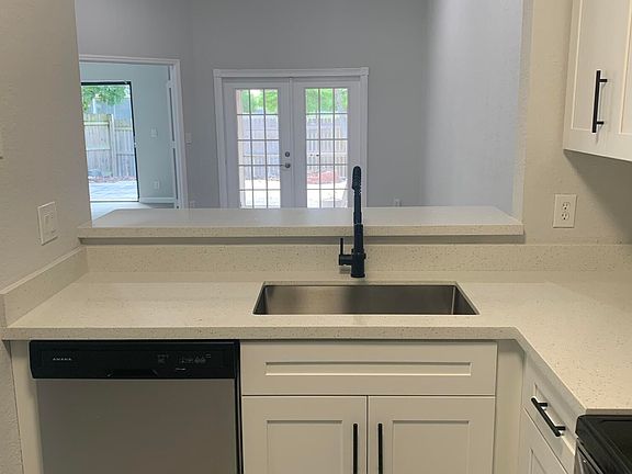 2nd image of 7813 Piper Ln