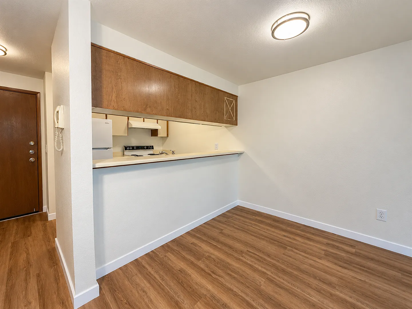 Shorecrest Apartments — Photo 3