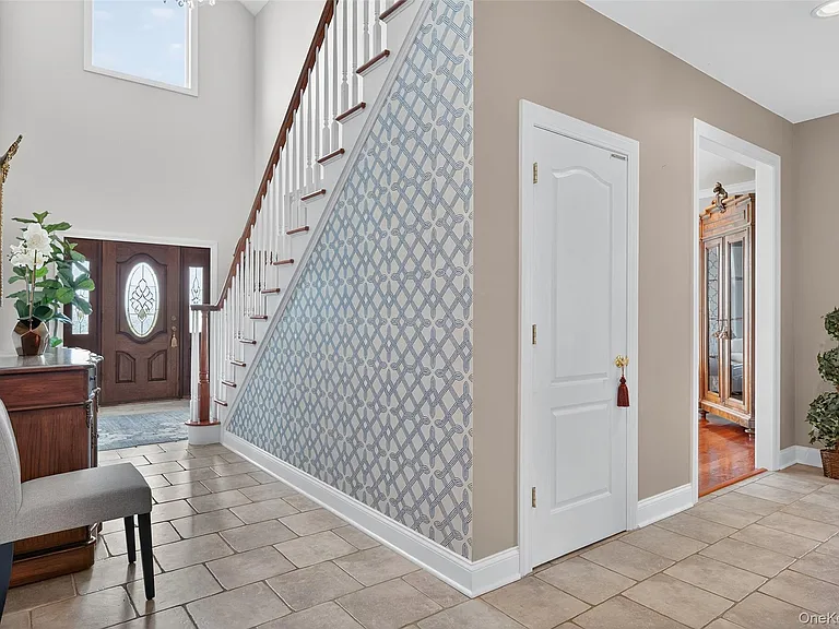 11 Dorian Way — Photo 21