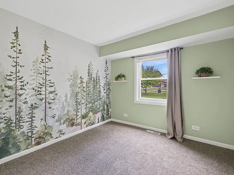 357 Council Trl — Photo 5