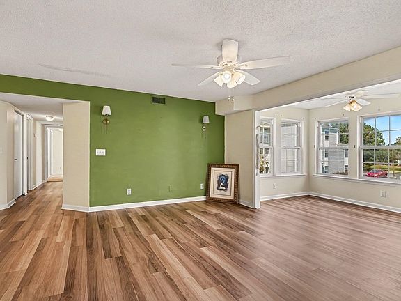 4th image of 8642 South Bridge Dr. #F