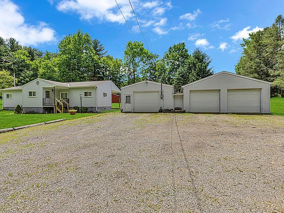 2nd image of 106 Davis Ln