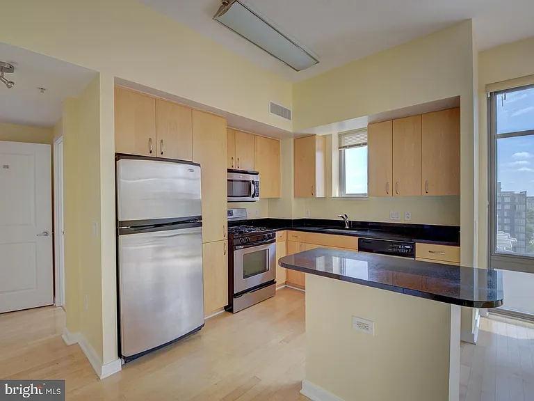 475 K St NW #1224 — Photo 22