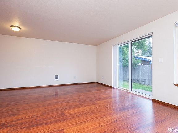 4th image of 7720 51st Ave NE #A