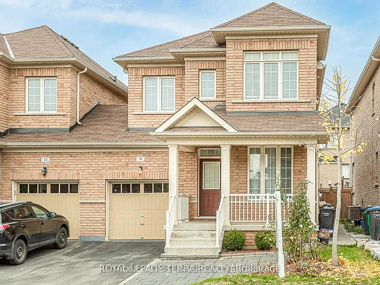 9 Chesterwood Cres — Photo 3