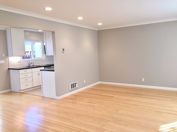 3rd image of 1674 Hollenbeck Ave APT 33