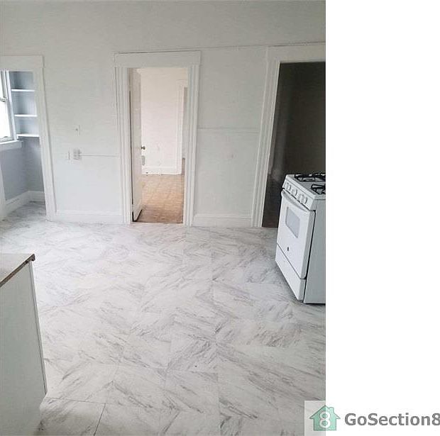 2nd image of 341 Park St