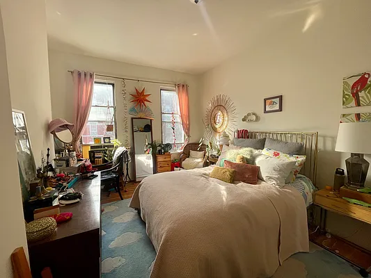 Rented by MySpaceNYC | media 25