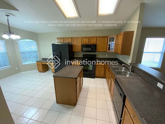 3rd image of 564 Redberry Ln