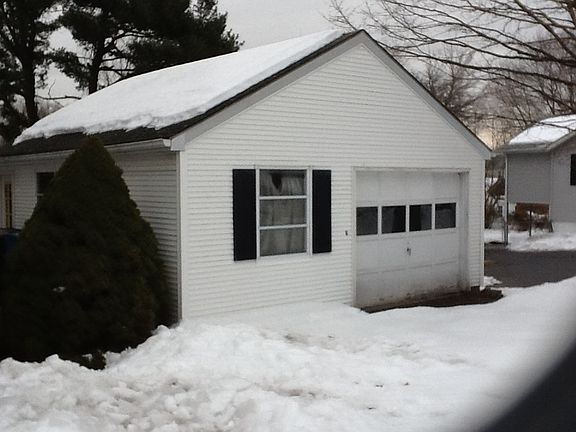 Garage with workshop