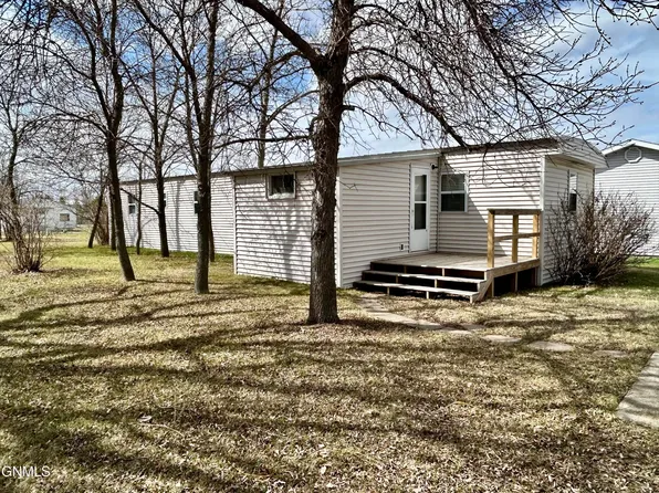 530 Becker St, Turtle Lake, ND 58575