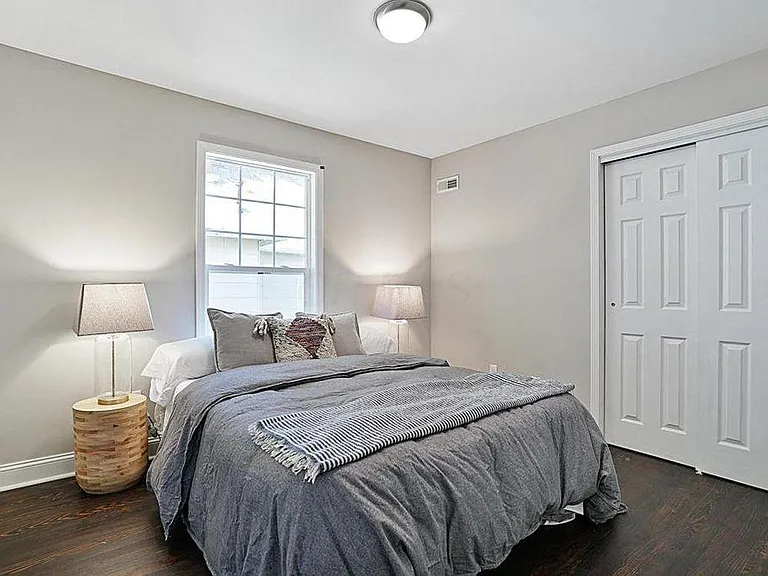 597 Lilley Ave — Photo 4