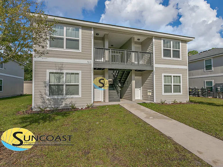 Ricker Villas — Photo 21