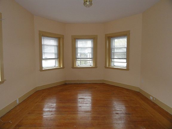 3rd image of 32 Ashley St #3