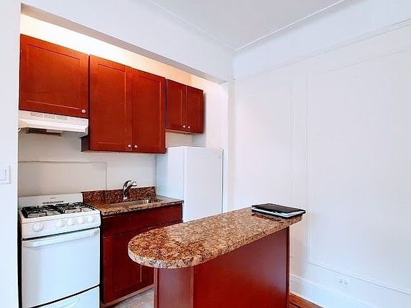 2nd image of 31-15 21st Ave #4FF
