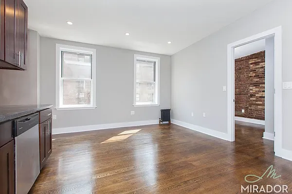 Rented by Mirador Real Estate | media 11