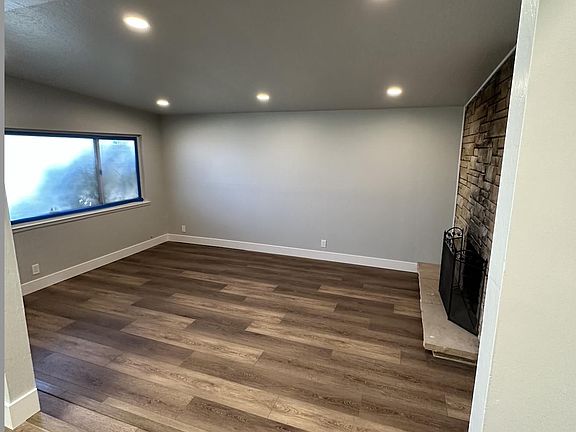 3rd image of 649 Piedmont Dr