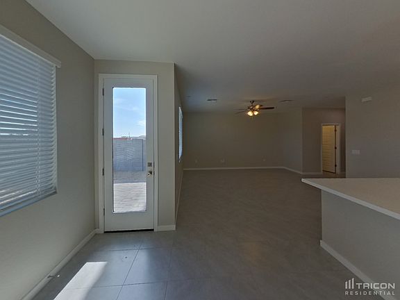 4th image of 4555 E Gary St