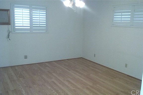 4th image of 1160 W Whittier Ave