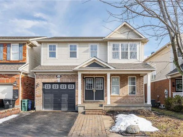 20 Longspur Way, Cambridge, ON N1T 2K4
