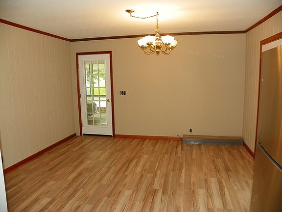 4th image of 771 Greenland Ave