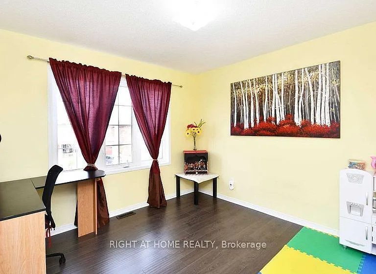 33 Schooner Dr #UPPER — Photo 20