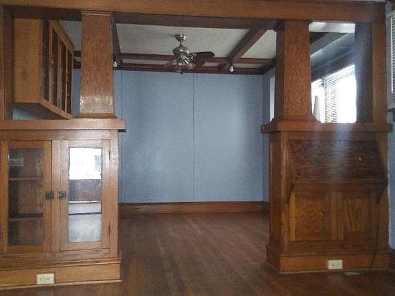 2nd image of 3739 Agnes Ave