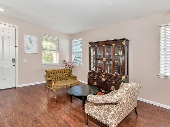 3rd image of 1585 Sweetgrass Ln