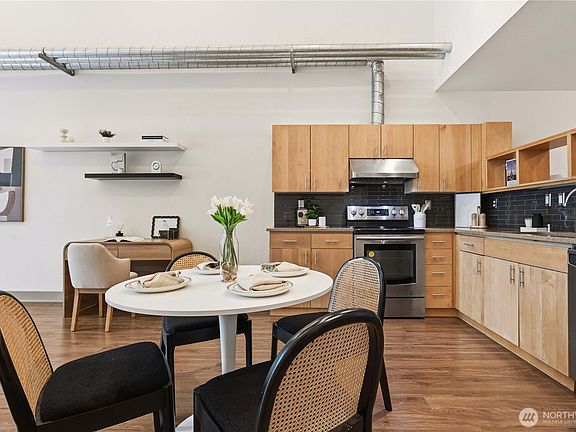 3rd image of 2015 Terry Avenue #406
