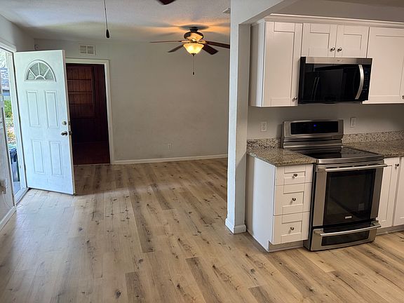 4th image of 1501 W River Shore Way