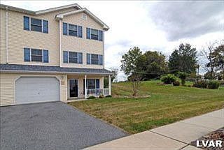 2nd image of 43 Phyllese Dr