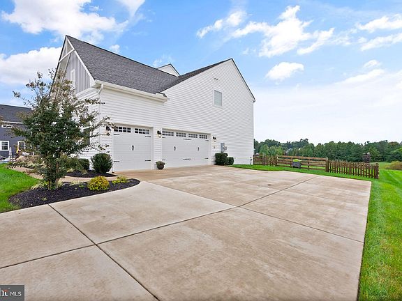 5th image of 11405 Owls Nest Ct