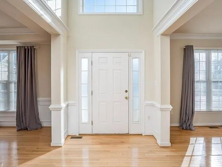 14836 Shorewood Ct — Photo 4