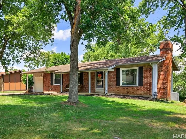 234 Saint Marys Dr — Photo 2