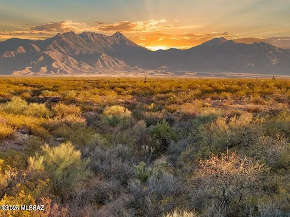 1069 E Madera Estates Ln #1, Sahuarita, AZ 85629