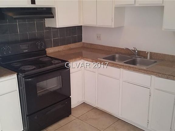 3rd image of 6517 Burgundy Way