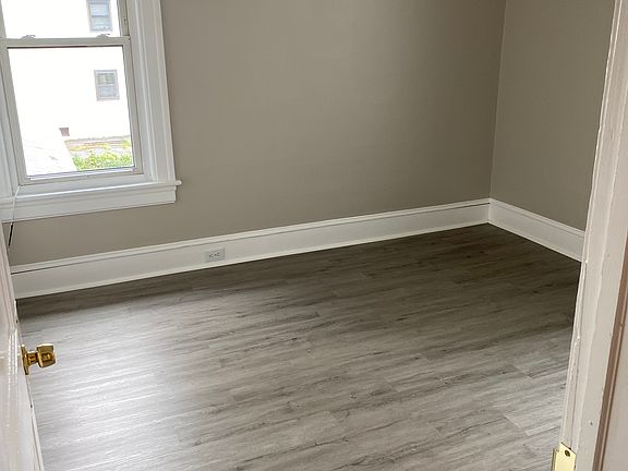 5th image of 1125 Pittston Ave #1